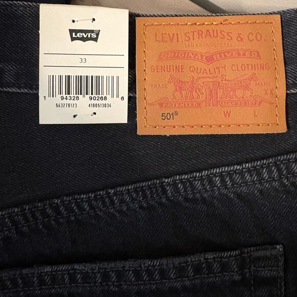 NWT Levi’s 501 Original High Rise Denim Distressed Black Shorts Size 33 16 - Picture 6 of 8